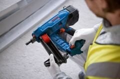 Bosch GNB 18V-38 Professional Akülü beton çivi çakma makinesi